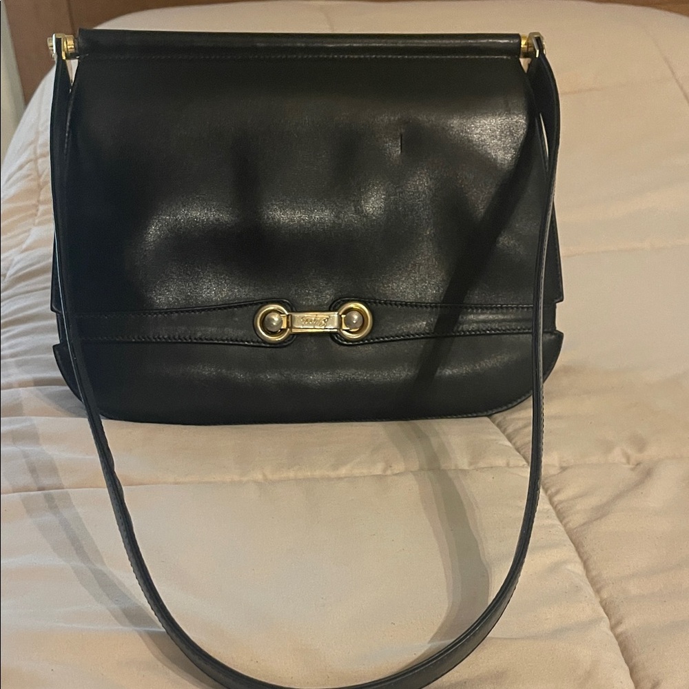 Vintage Gucci Horsebit Classic Black Leather Shoulder Bag